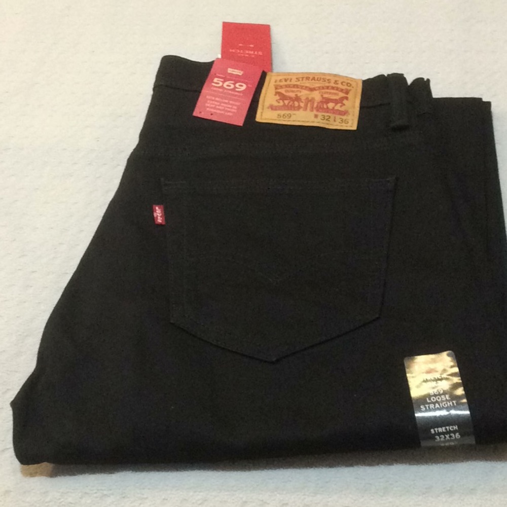 Levi’s black 569 32/36